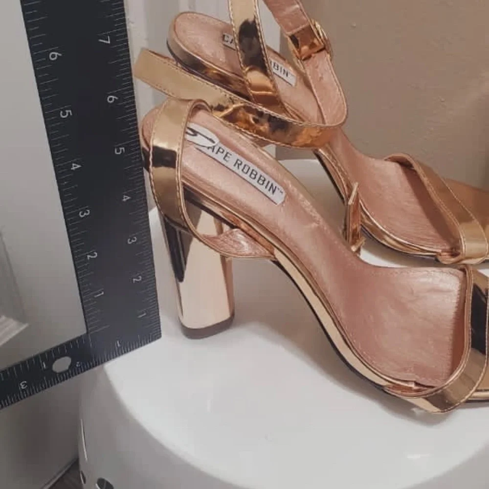 Women RoseGold Chunky Sandal Heels 🌴
